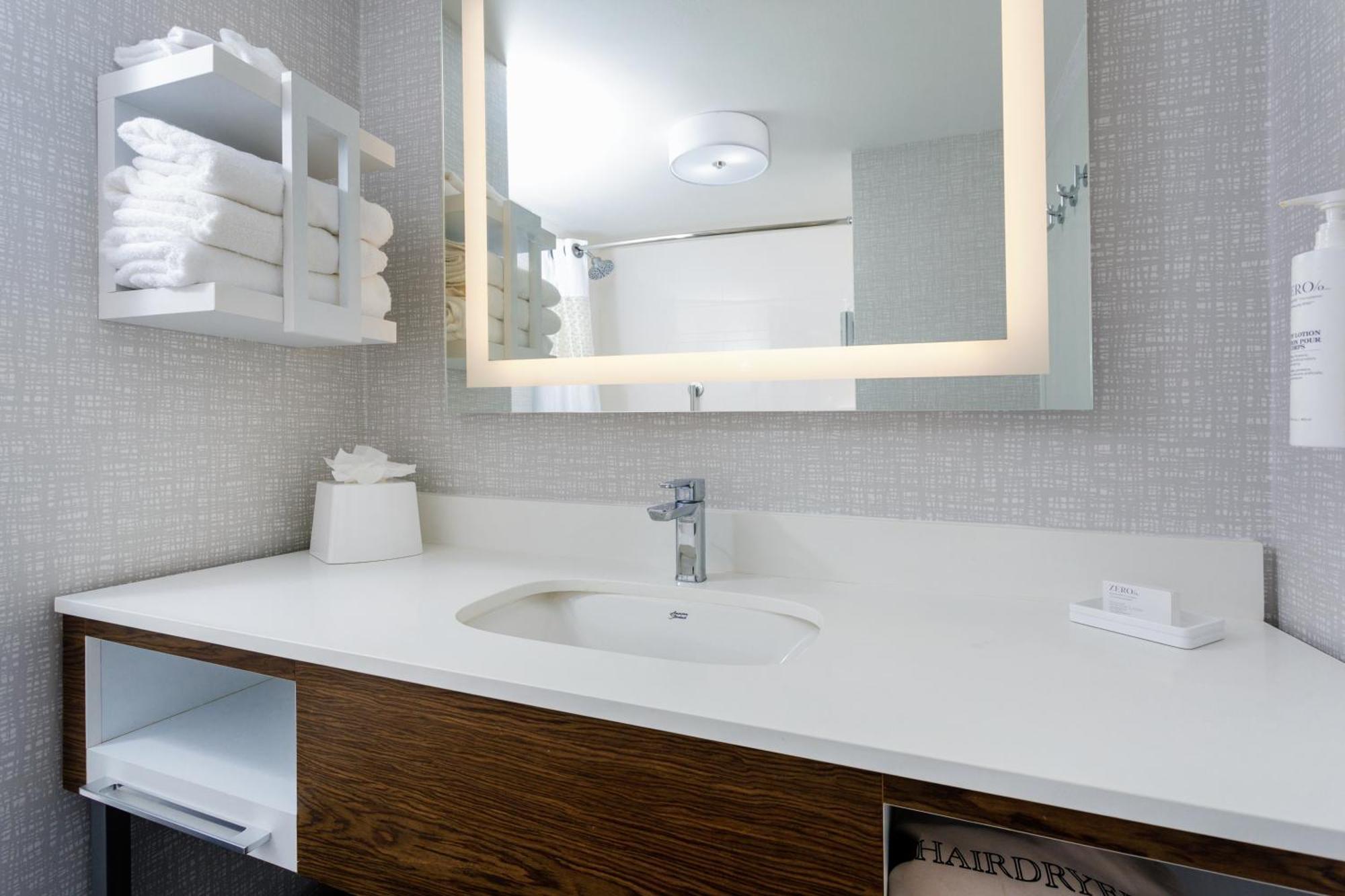 Hampton Inn Jacksonville - I-95 Central Стая снимка